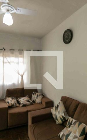 Casa à venda com 720m², 3 quartos e 5 vagas Casa à venda com 720m², 3 quartos e 5 vagasSala