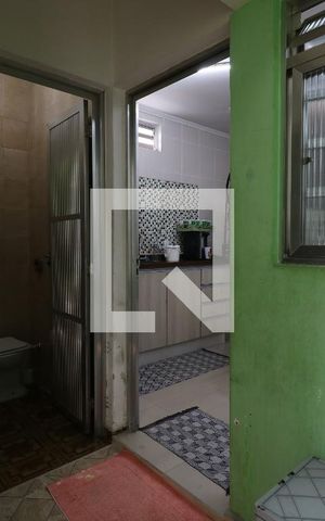 Casa à venda com 200m², 3 quartos e 3 vagasCorredor Externo
