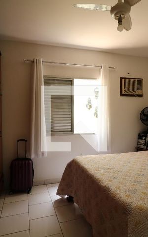 Casa à venda com 200m², 3 quartos e 3 vagasQuarto 2