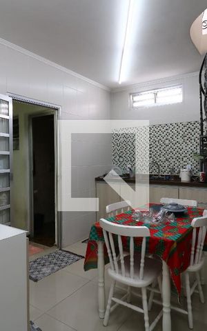 Casa à venda com 200m², 3 quartos e 3 vagasCozinha