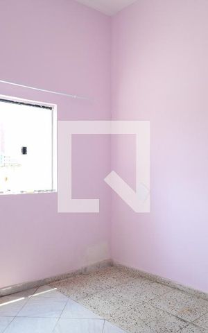 Casa para alugar com 50m², 1 quarto e sem vaga Casa para alugar com 50m², 1 quarto e sem vagaSala