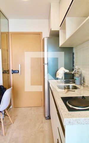 Studio para alugar com 30m², 1 quarto e sem vaga Studio para alugar com 30m², 1 quarto e sem vagaSala/Cozinha