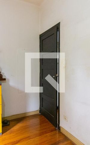 Casa à venda com 80m², 2 quartos e sem vaga Casa à venda com 80m², 2 quartos e sem vagaQuarto