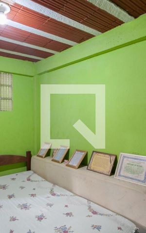 Casa à venda com 150m², 7 quartos e 2 vagas Casa à venda com 150m², 7 quartos e 2 vagasCasa 4 - Quarto