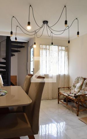 Casa de condomínio à venda com 60m², 1 quarto e 1 vagaSala/Cozinha