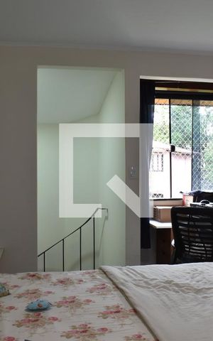 Casa de condomínio à venda com 60m², 1 quarto e 1 vagaSuíte