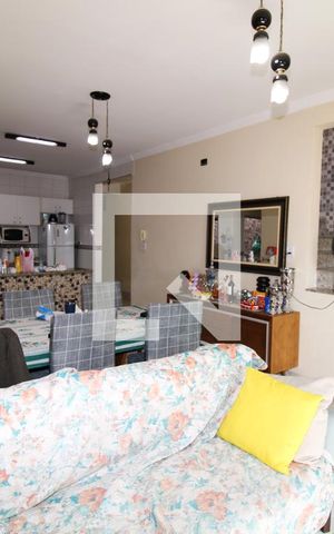 Casa à venda com 200m², 2 quartos e 5 vagasSala