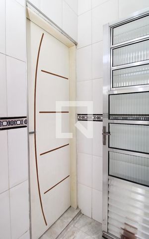 Casa à venda com 200m², 2 quartos e 5 vagasLavabo