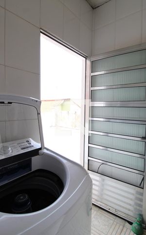Casa à venda com 200m², 2 quartos e 5 vagasÁrea de Serviço