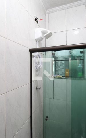 Casa à venda com 200m², 2 quartos e 5 vagasBanheiro da Suíte 1
