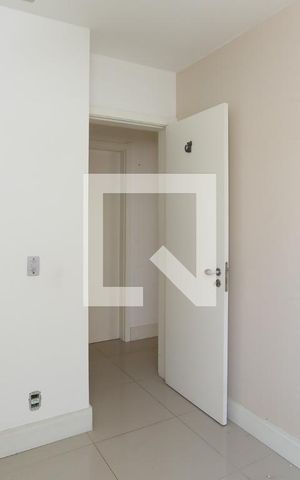 Apartamento à venda com 97m², 2 quartos e 1 vaga Apartamento à venda com 97m², 2 quartos e 1 vagaQuarto 1