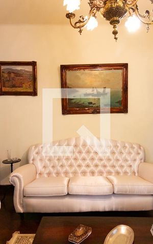 Casa à venda com 750m², 4 quartos e 5 vagas Casa à venda com 750m², 4 quartos e 5 vagasSala 1