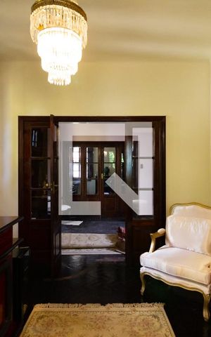 Casa à venda com 750m², 4 quartos e 5 vagas Casa à venda com 750m², 4 quartos e 5 vagasSala 3