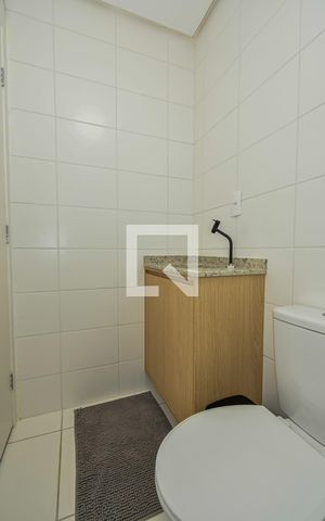 Apartamento à venda com 57m², 2 quartos e 1 vaga Apartamento à venda com 57m², 2 quartos e 1 vagaBanheiro da Suíte