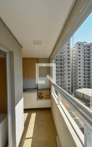 Apartamento à venda com 57m², 2 quartos e 1 vaga Apartamento à venda com 57m², 2 quartos e 1 vagaVaranda Sala de Estar/Jantar