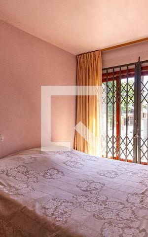Casa à venda com 250m², 5 quartos e 3 vagas Casa à venda com 250m², 5 quartos e 3 vagasSuíte 1