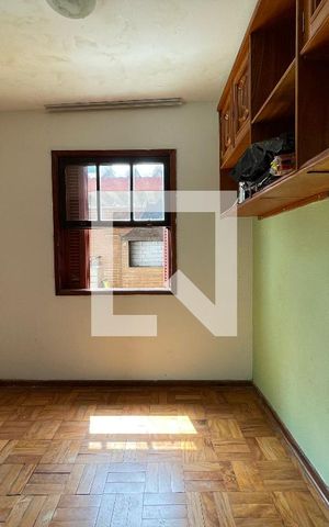 Casa para alugar com 350m², 5 quartos e 5 vagas Casa para alugar com 350m², 5 quartos e 5 vagasQuarto de Serviço