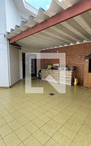 Casa para alugar com 350m², 5 quartos e 5 vagas Casa para alugar com 350m², 5 quartos e 5 vagasÁrea gourmet