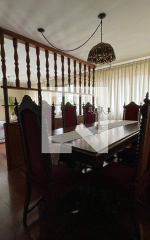 Casa para alugar com 350m², 5 quartos e 5 vagas Casa para alugar com 350m², 5 quartos e 5 vagasSala de Jantar