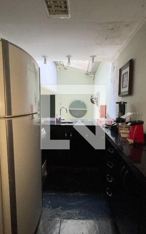 Casa à venda com 150m², 1 quarto e 1 vaga Casa à venda com 150m², 1 quarto e 1 vagaCozinha