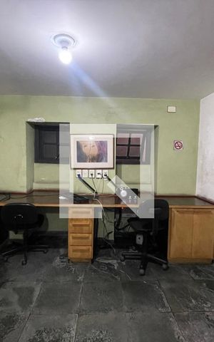 Casa à venda com 150m², 1 quarto e 1 vaga Casa à venda com 150m², 1 quarto e 1 vagaEscritório
