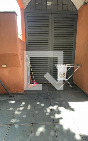 Casa à venda com 150m², 1 quarto e 1 vaga Casa à venda com 150m², 1 quarto e 1 vagaQuintal