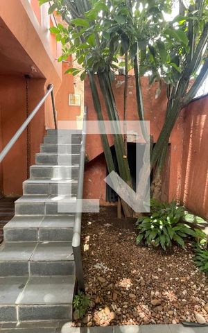 Casa à venda com 150m², 1 quarto e 1 vaga Casa à venda com 150m², 1 quarto e 1 vagaQuintal