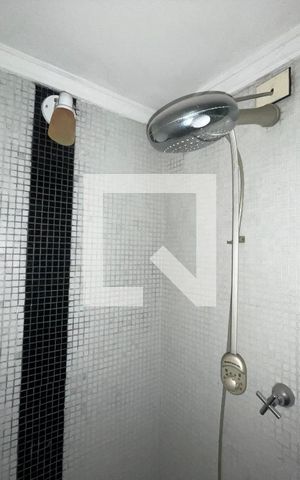Casa à venda com 150m², 1 quarto e 1 vaga Casa à venda com 150m², 1 quarto e 1 vagaBanheiro