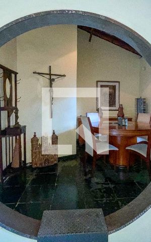 Casa à venda com 150m², 1 quarto e 1 vaga Casa à venda com 150m², 1 quarto e 1 vagaSala