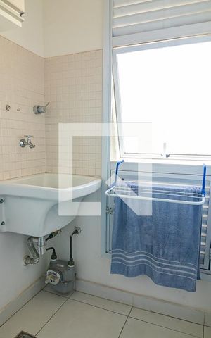 Apartamento para alugar com 55m², 1 quarto e 1 vaga Apartamento para alugar com 55m², 1 quarto e 1 vagaCozinha e Área de Serviço