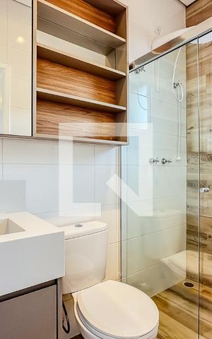 Casa à venda com 229m², 4 quartos e 4 vagas Casa à venda com 229m², 4 quartos e 4 vagasQuarto 3 banheiro