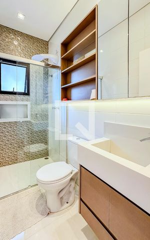 Casa à venda com 229m², 4 quartos e 4 vagas Casa à venda com 229m², 4 quartos e 4 vagasQuarto 1 Banheiro