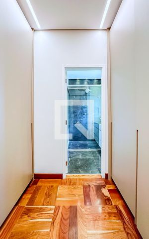 Casa à venda com 229m², 4 quartos e 4 vagas Casa à venda com 229m², 4 quartos e 4 vagasQuarto 2 Banheiro