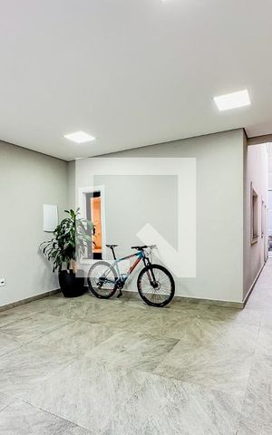Casa à venda com 229m², 4 quartos e 4 vagas Casa à venda com 229m², 4 quartos e 4 vagasÁrea comum