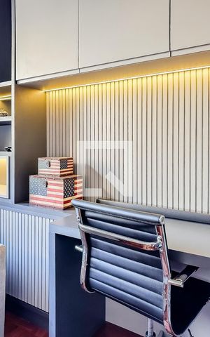Casa à venda com 229m², 4 quartos e 4 vagas Casa à venda com 229m², 4 quartos e 4 vagasQuarto 4