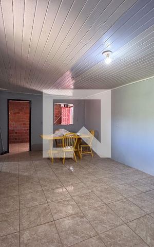 Casa à venda com 70m², 2 quartos e 2 vagas Casa à venda com 70m², 2 quartos e 2 vagassala