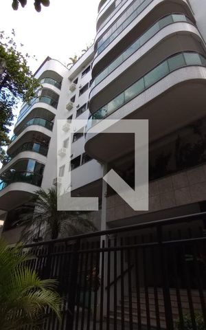 Apartamento à venda com 95m², 3 quartos e 1 vagaFachada