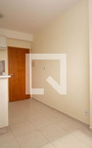 Apartamento à venda com 30m², 1 quarto e sem vaga Apartamento à venda com 30m², 1 quarto e sem vagaSala