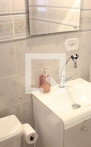 Casa à venda com 260m², 4 quartos e 4 vagasBanheiro da Suíte 3