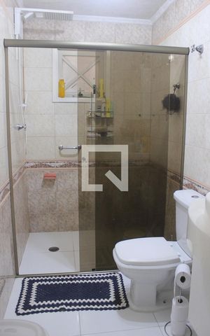 Casa à venda com 260m², 4 quartos e 4 vagasBanheiro da Suíte 1