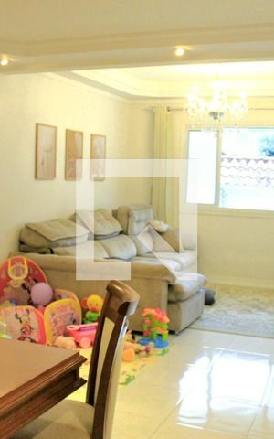 Casa à venda com 260m², 4 quartos e 4 vagasSala