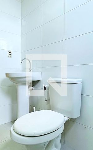 Apartamento à venda com 60m², 2 quartos e 1 vaga Apartamento à venda com 60m², 2 quartos e 1 vagaBanheiro da Suíte