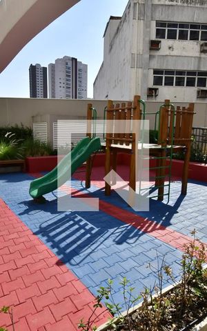 Apartamento à venda com 217m², 3 quartos e 3 vagasÁrea comum - Playground