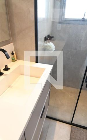 Apartamento à venda com 217m², 3 quartos e 3 vagasBanheiro 2