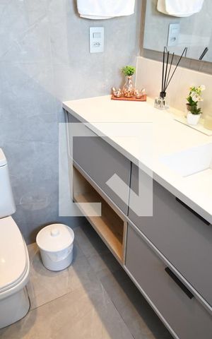 Apartamento à venda com 217m², 3 quartos e 3 vagasBanheiro 2