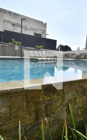 Apartamento à venda com 217m², 3 quartos e 3 vagasÁrea comum - Piscina