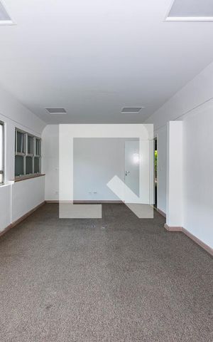 Casa à venda com 845m², 5 quartos e sem vaga Casa à venda com 845m², 5 quartos e sem vagaSala 2