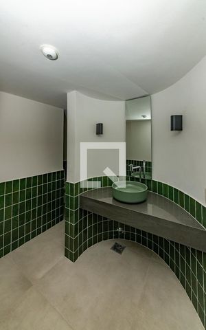 Casa à venda com 845m², 5 quartos e sem vaga Casa à venda com 845m², 5 quartos e sem vagaLavabo