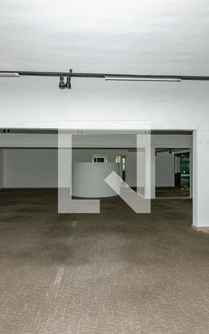 Casa à venda com 845m², 5 quartos e sem vaga Casa à venda com 845m², 5 quartos e sem vagaSala 1