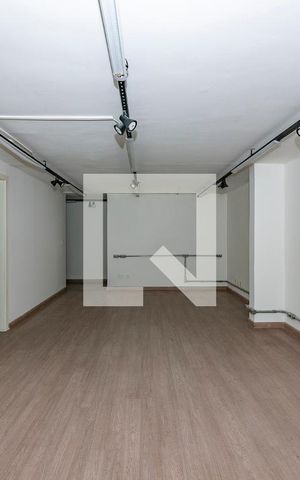 Casa à venda com 845m², 5 quartos e sem vaga Casa à venda com 845m², 5 quartos e sem vagaSala 3